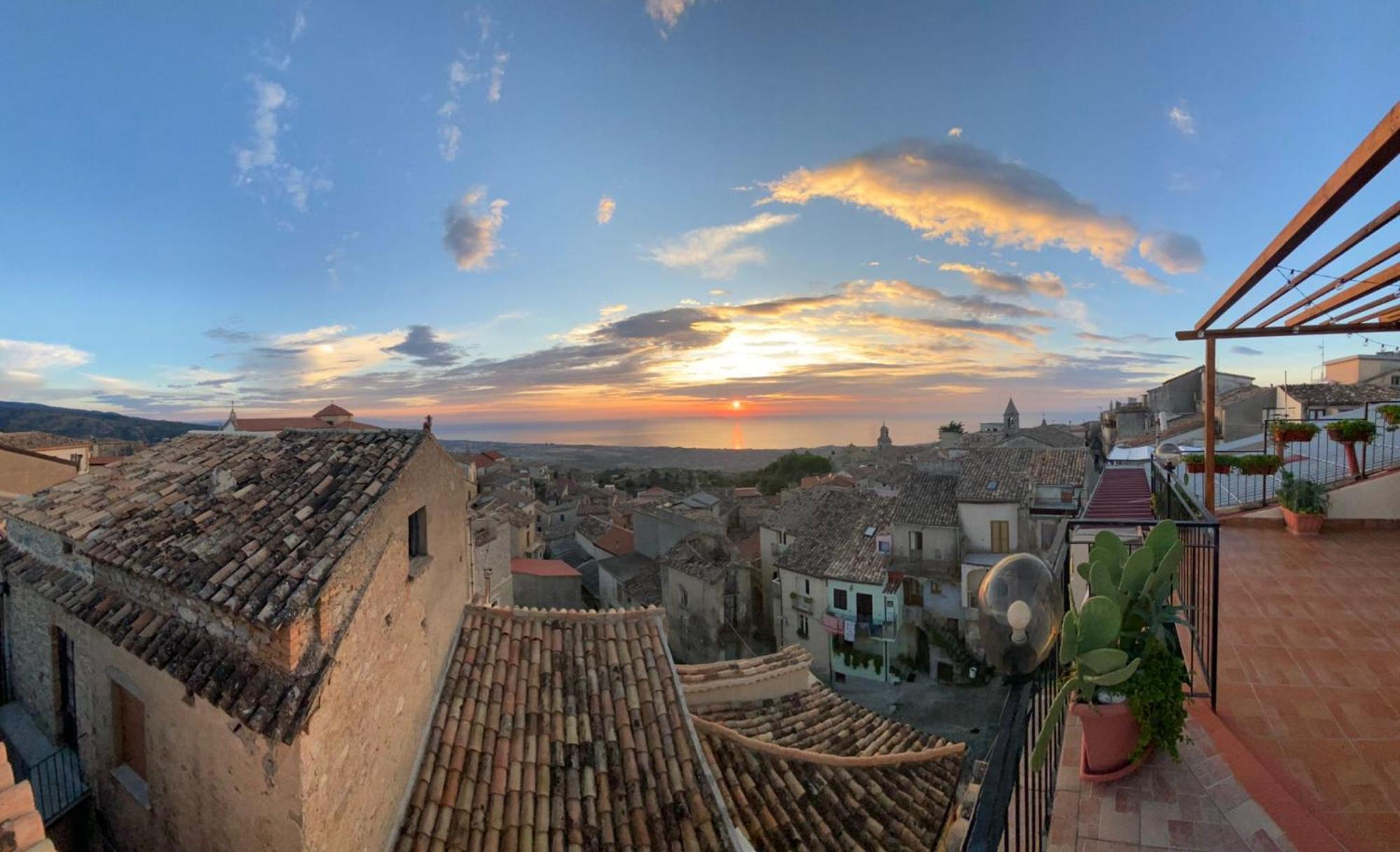 Perla Del Borgo Appartamenti Santa Caterina dello Ionio Dış mekan fotoğraf