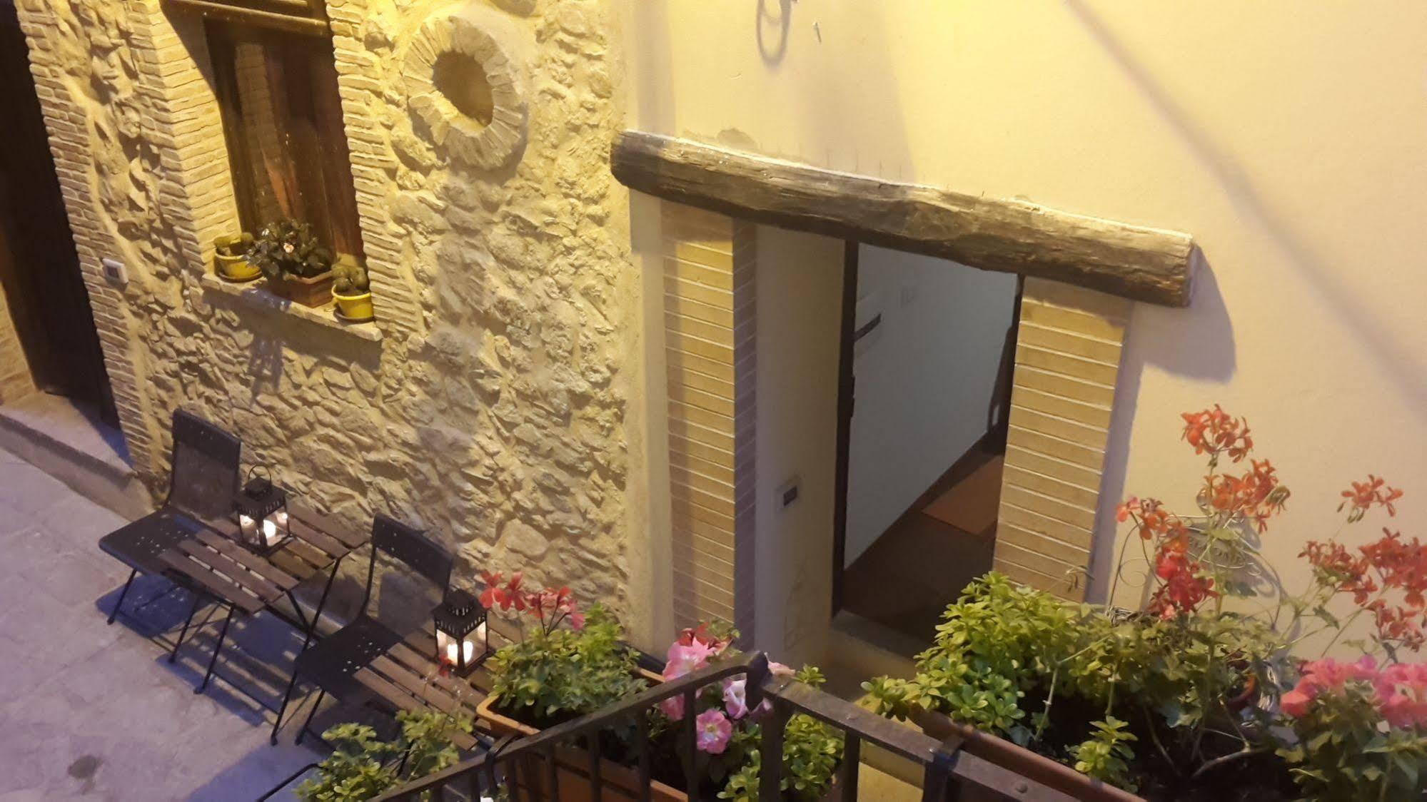 Perla Del Borgo Appartamenti Santa Caterina dello Ionio Dış mekan fotoğraf